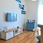 G&m Kolovare Апартаменты *