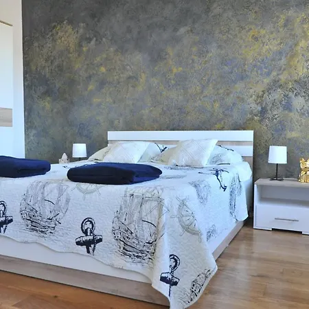 Apartment G&m Kolovare